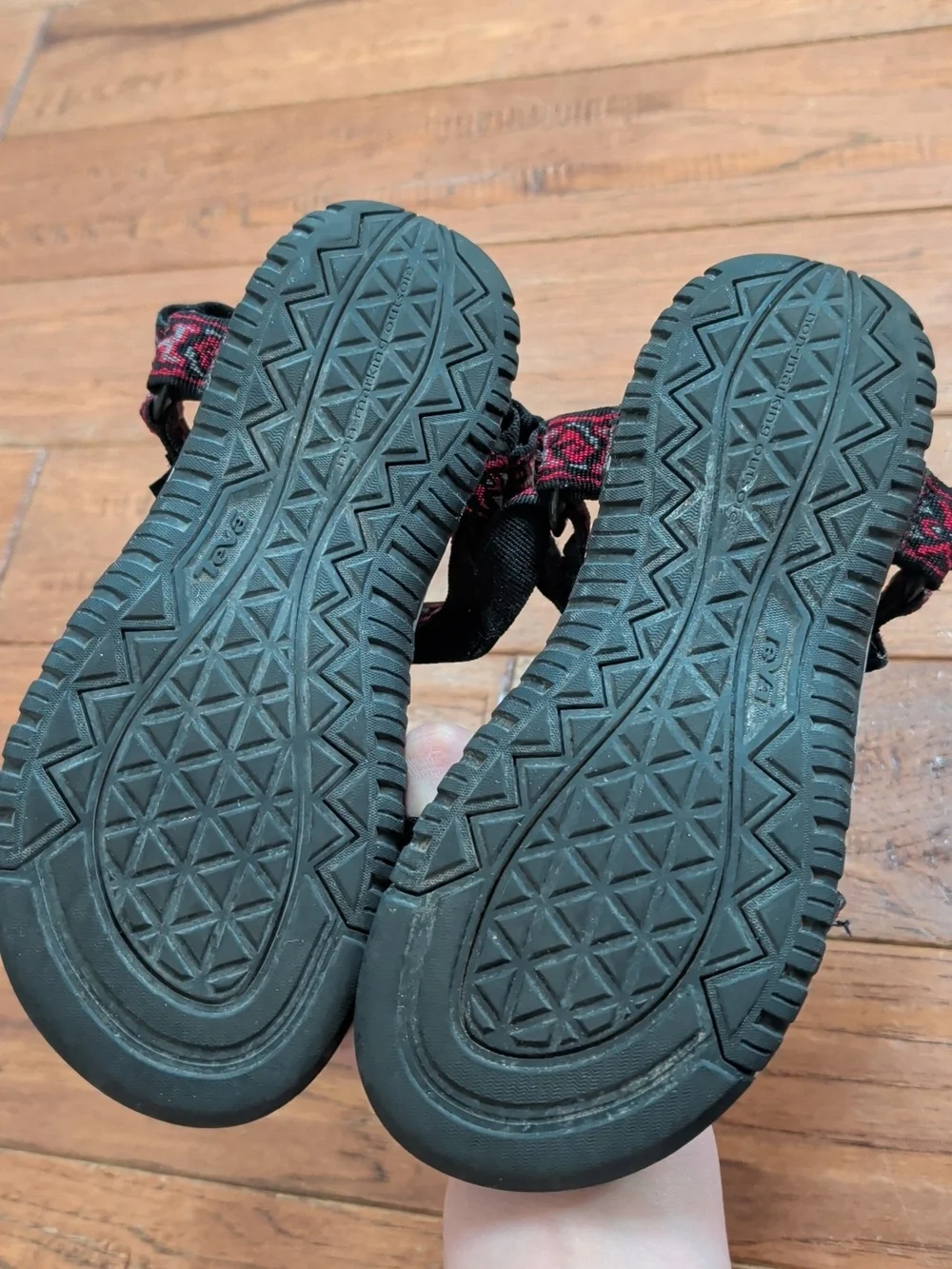 Teva Hurricane 3 Putian Red Patterned Strappy Hiking Sandals